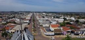 Decreta estado de emergência em saúde devido à epidemia de dengue