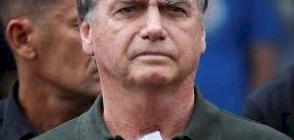 Bolsonaro está com câncer de pele, diz médico do ex-presidente