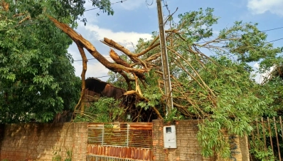 Forte temporal provoca destruição e causa estragos em diversos pontos de Matupá