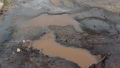 Descaso da Águas de Matupá provoca vazamentos contínuos e destrói o asfalto em bairros do município