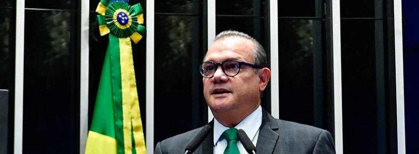 PL diz ao Republicanos que não abre mão de lançar WF ao Governo