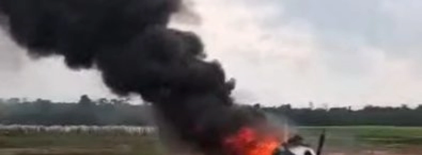 Avião faz pouso forçado e pega fogo em fazenda em MT